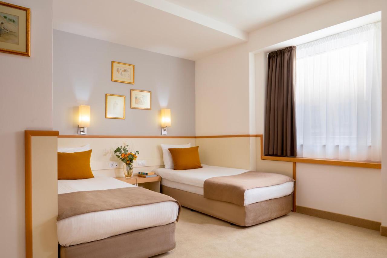 Arte Sofia Hotel Ngoại thất bức ảnh